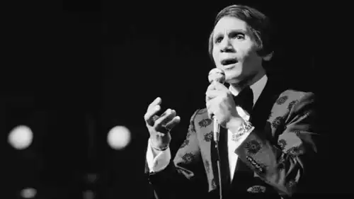 الفنان الراحل عبد الحليم حافظ