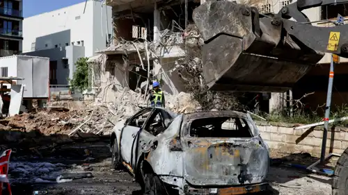 موقع قصف صاروخي إيراني على وسط إسرائيل