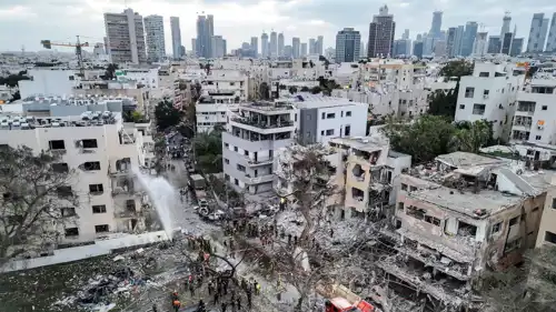 أضرار من هجوم إيراني على تل أبيب