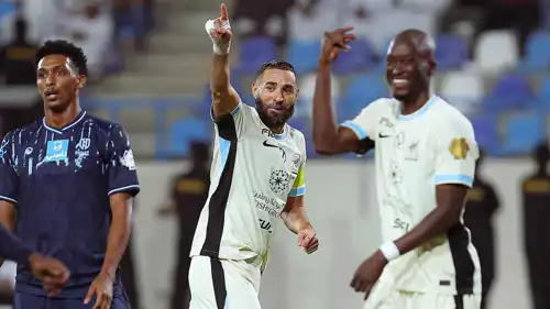 بنزيما وديابي لاعبا نادي الاتحاد