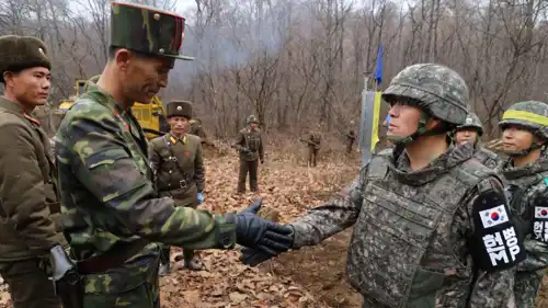 الجيش الكوري الجنوبي والجيش الكوري الشمالي