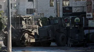 مداهمة إسرائيلية في طولكرم بالضفة الغربية