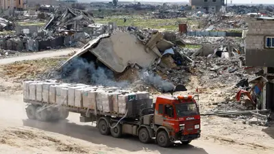 شاحنة مساعدات في غزة