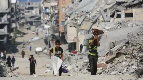 آثار المعاناة الإنسانية جراء الحرب الإسرائيلية على قطاع غزة