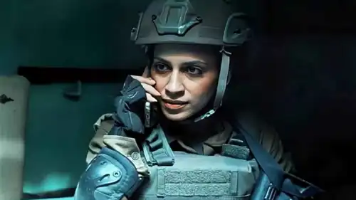 الفنانة المصرية روان الغابة، التي تجسد شخصية "كابتن إيلا"