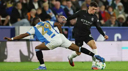 مانشستر سيتي يعبر هدرسفيلد