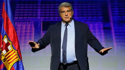 خوان لابورتا رئيس نادي برشلونة