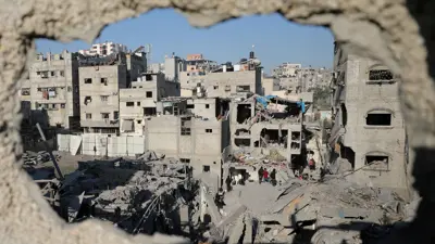 آثار الدمار جراء الحرب الإسرائيلية المتواصلة في غزة