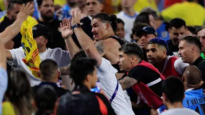 نونيز خلال الاشتباك مع جماهير كولومبيا