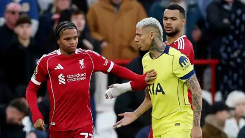 مباراة ليفربول وتوتنهام في الدوري الإنجليزي