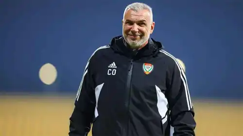 كوزمين أولاريو مدرب المنتخب الإماراتي