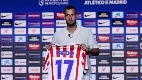 هانكو بقميص أتلتيكو مدريد