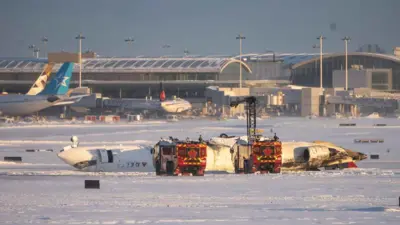 الطائرة المحطمة 