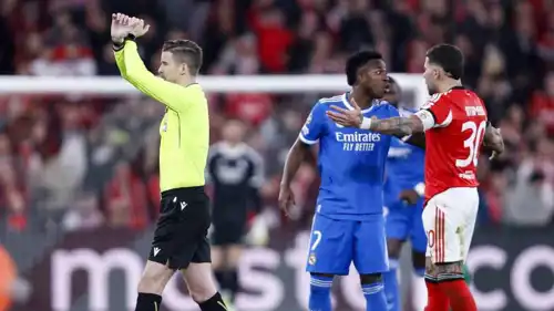 فينيسيوس جونيور نجم ريال مدريد الإسباني في مباراة بنفيكا