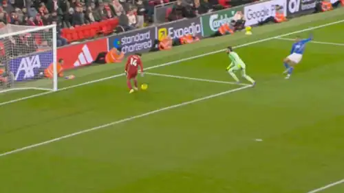 كييزا ينقذ ليفربول من هدف في اللحظات الأخيرة أمام سندرلاند