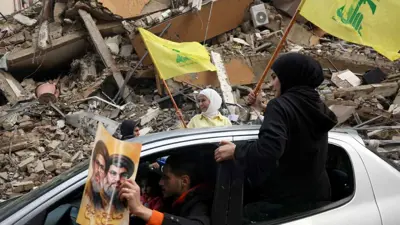 لبنانيون يعودون إلى مناطقهم بعد وقف إطلاق النار مع إسرائيل