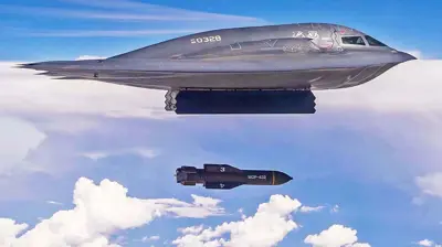 قاذفة B-2 تسقط قنبلة GBU-57