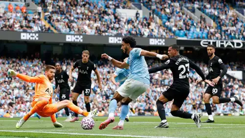 من مباراة مانشستر سيتي وتوتنهام
