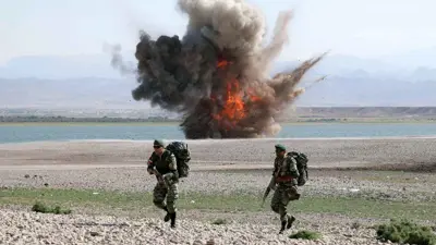 مناورات عسكرية إيرانية قرب الحدود الأذرية