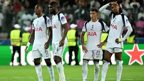 لاعبو توتنهام