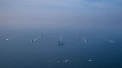 حاملة الطائرات أبراهام لينكولن ومجموعتها الضاربة