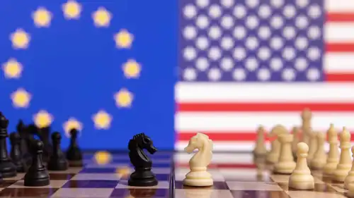 صورة رمزية للقبضة الأمريكية على أوروبا.