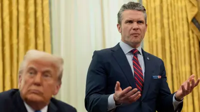 دونالد ترامب ووزير دفاعه بيت هيغسيث