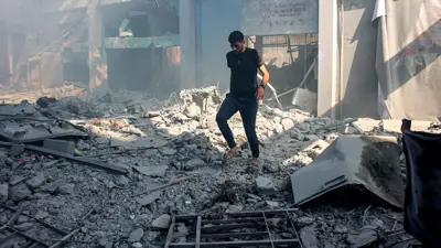 جانب من آثار القصف الإسرائيلي على غزة