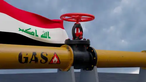 العلم العراقي يتوسط أنبوب غاز