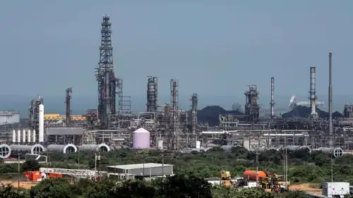 مصفاة نفط تابعة لشركة النفط الفنزويلية الحكومية