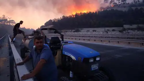 حرائق غابات محافظة جنق قلعة التركية