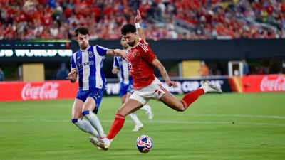 وسام أبو علي نجم الأهلي المصري