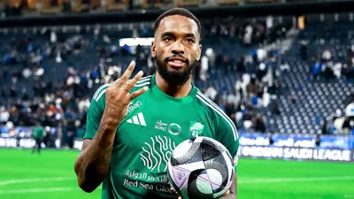  إيفان توني نجم الأهلي السعودي