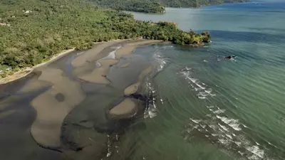 تسرب نفطي بعد غرق ناقلة في الفلبين بوقت سابق 