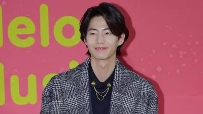 النجم الكوري سونغ جاي ليم