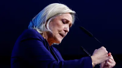 زعيمة التيار الوطني في فرنسا مارين لوبان