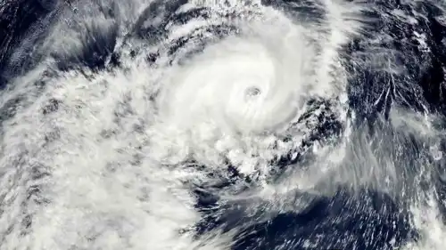 العاصفة المدارية ويبا 