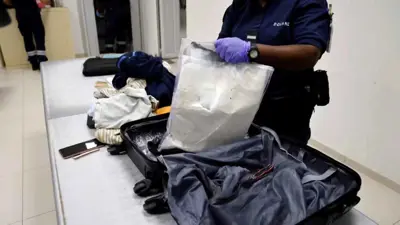 الشرطة تضبط كميات من المخدرات