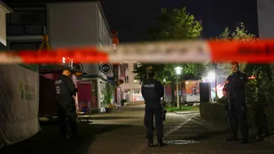 الشرطة الألمانية في مكان حادث الطعن