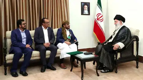 خامنئي يستقبل وفد من قيادات ميليشيا الحوثي _ أرشيف