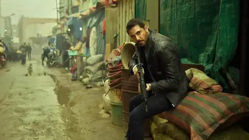 مشهد من فيلم الكلاب السبعة