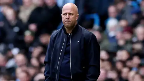 أرني سلوت مدرب ليفربول