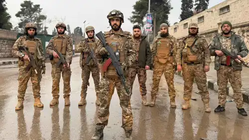 عناصر من فوج الهندسة في الجيش السوري