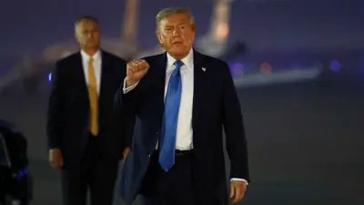 الرئيس الأمريكي دونالد ترامب لدى عودته إلى واشنطن