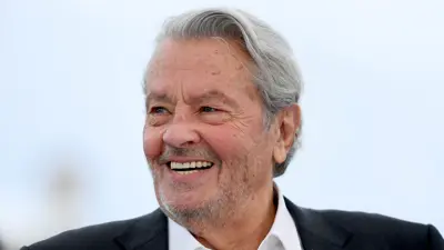 الممثل الفرنسي آلان ديلون