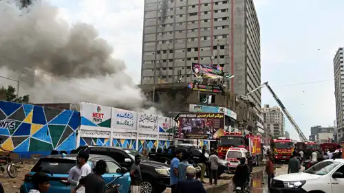 من موقع الانفجار