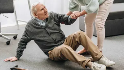 سقوط كبار السن