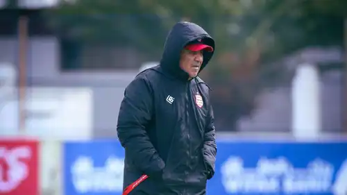 فوزي البنزرتي مدرب الإفريقي التونسي