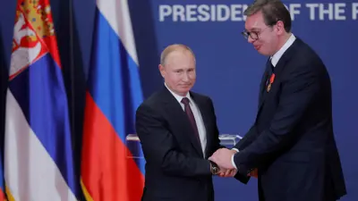 ألكسندر فوتشيتش وفلاديمير بوتين