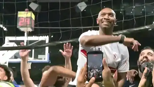 شيكابالا يفاجئ جمهور الزمالك في احتفالات كأس مصر لكرة السلة